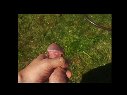 ❤️ Vruća zgodna jebe svoju ružičastu macu i svršava špricom u ljetnoj bašti ❌ Porno kod nas bs.pornokey.ru ❌❤